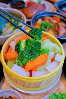 Củ quả luộc kho quẹt